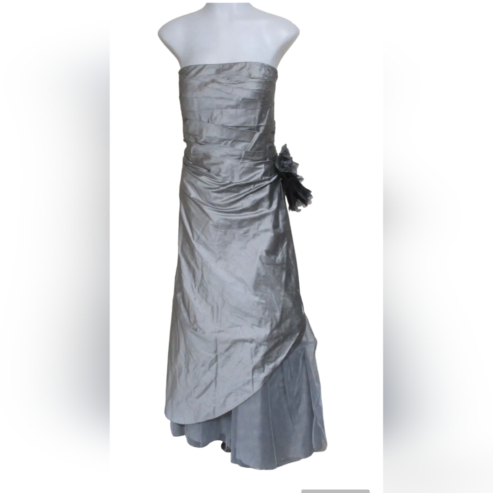 Frans Baviera Silver Gray Flower Applique Gown , 36, EUC